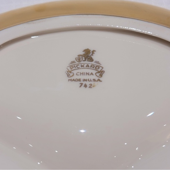 Pickard 24k Floral Etched Gold Plate 8” Divided Dish Antique #742 - Picture 5 of 6